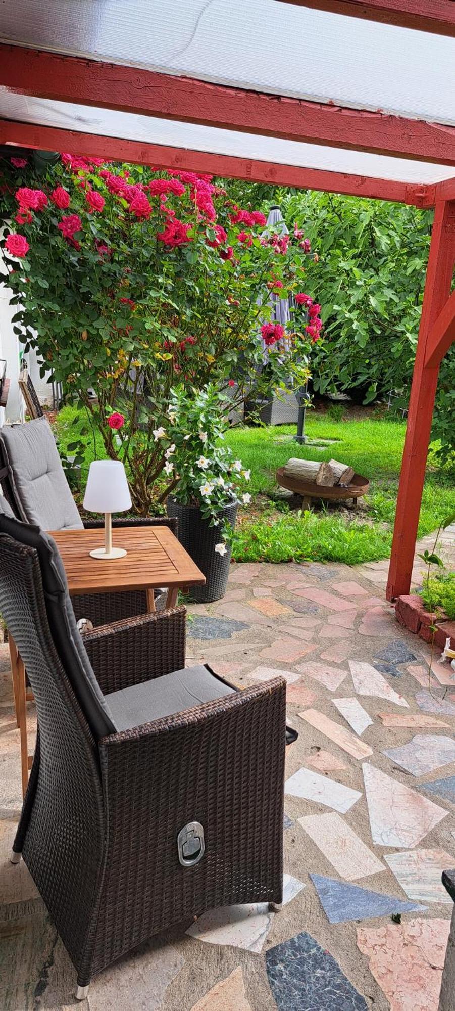 Bungalow An Der Tanne Mit Ueberdachter Terrasse Düsseldorf Exterior foto